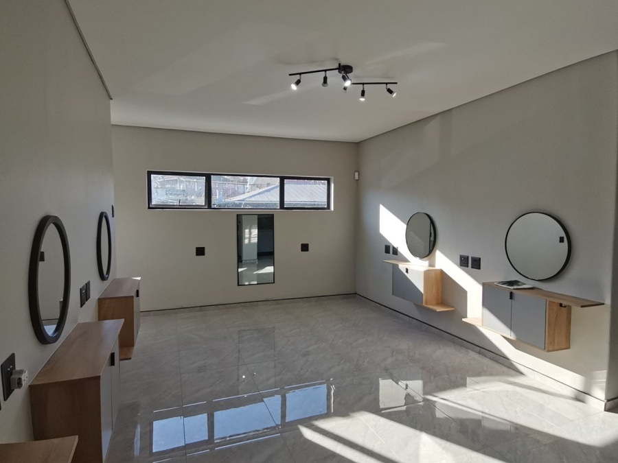 To Let commercial Property for Rent in Port Elizabeth Central Eastern Cape